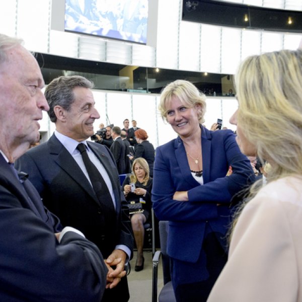 Nadine Morano et Nicolas Sarkozy lors de la Cérémonie d'hommage européen en mémoire d'Helmut Kohl